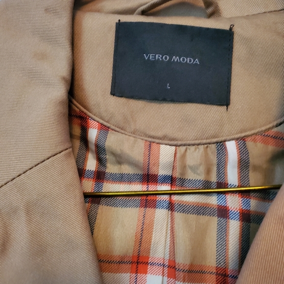 Stylish cropped Vero Moda jacket - Picture 5 of 6